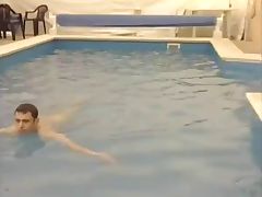 Bisex Play At The Resort Pool
