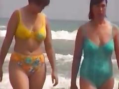 candid beach compilation 3