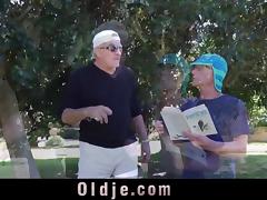 Young Julie Fucks a 75 Years Old Man in Park