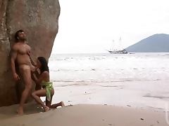 Private fuck on the beach