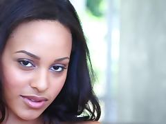 Kaylia Cassandra the pretty black babe in close up video