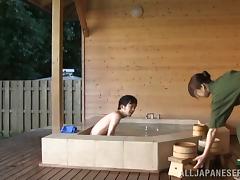 Japanese Flakes Lady Blowjobs in the Spa's Hottub