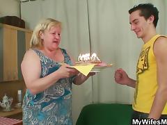 birthday cake and a surprise from my wifes mom