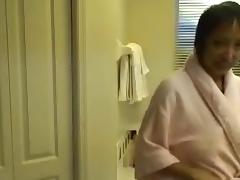 Lewd Oriental Granny Copulates her Vagina in the Hawt Tube